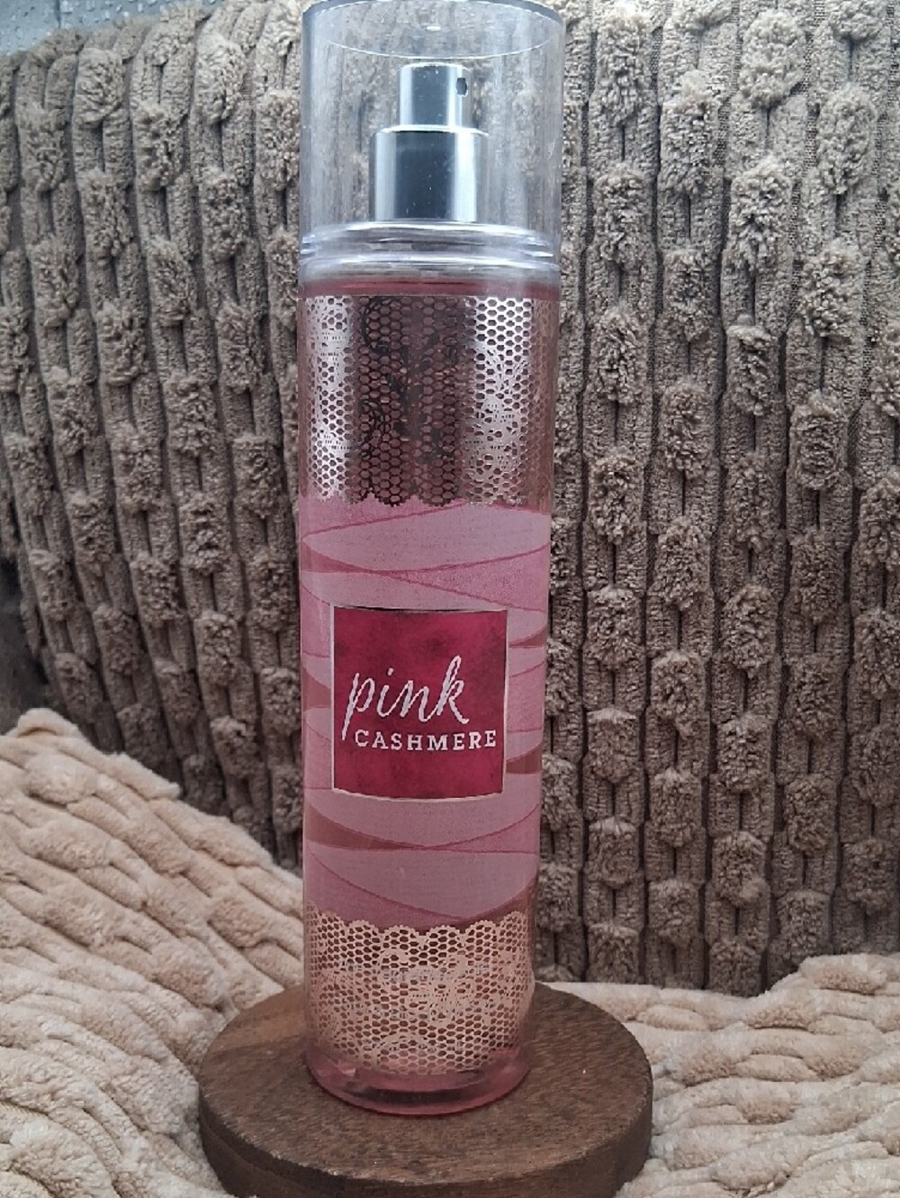 Pink Cashmere Body Fine Fragrance Mist Retired - Picture 6 of 7